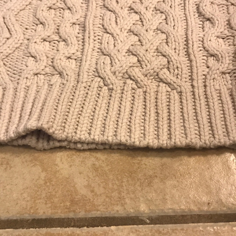 Sweater - Picture 4 of 4